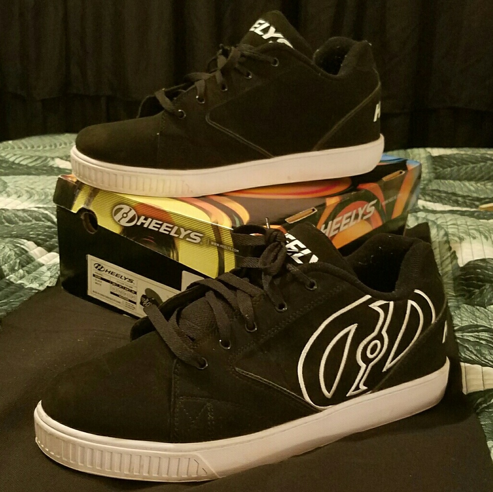Men's Black Heelys Shoes